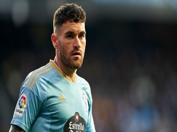 Atletico Madrid mengumumkan keberhasilan mereka dalam merekrut bek kiri milik Celta Vigo yaitu Javi Galan / via Getty Images