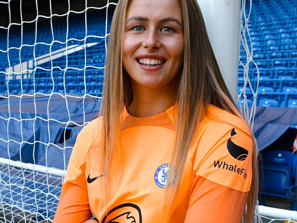 Chelsea Women Resmi Kontrak Hannah Hampton dengan Status Bebas Transfer