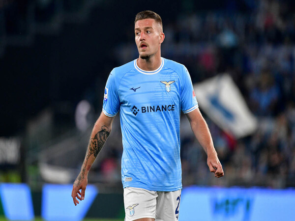 Selalu dirumorkan hengkang di setiap jendela transfer, Sergej Milinkovic-Savic kini diberitakan terbuka untuk memperpanjang kontraknya bersama Lazio / via Getty Images