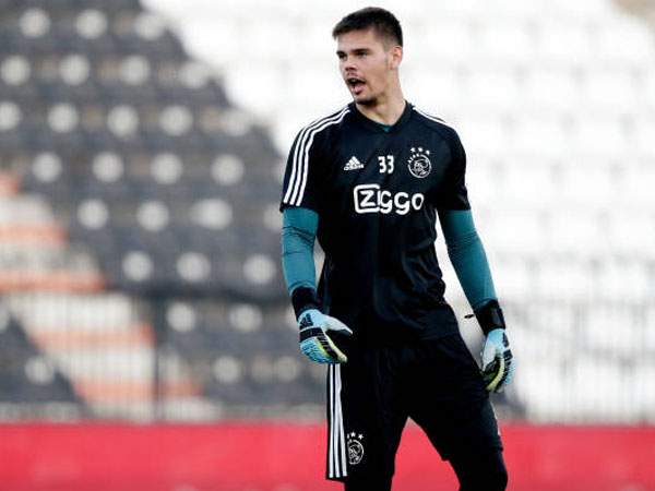 West Ham United Taksir Kiper PAOK, Salonika Dominik Kotarski