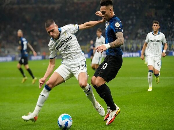 Agen dari Merih Demiral memberi isyarat jika kliennya setuju untuk bergabung ke Inter Milan musim panas ini / via Getty Images