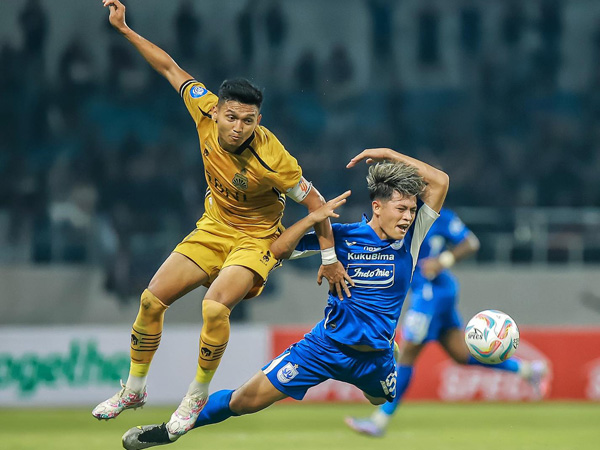 Bhayangkara FC saat menghadapi PSIS Semarang di laga sebelumnya