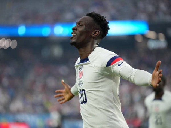 Chelsea tertarik dengan striker Arsenal, Folarin Balogun