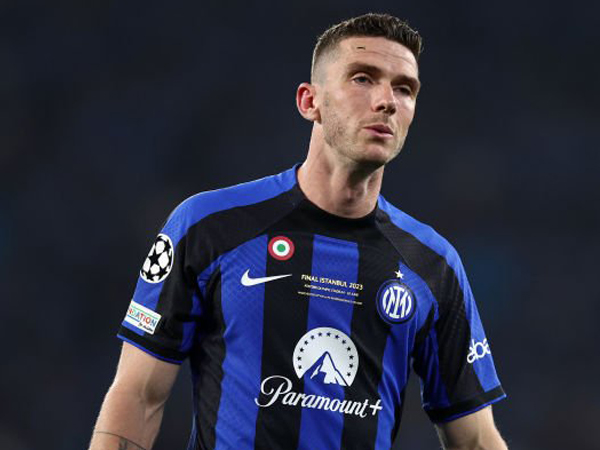 Bek sayap Inter Milan, Robin Gosens.