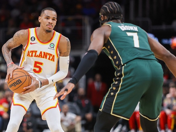 Atlanta Hawks beri perpanjangan kontrak kepada Dejounte Murray.