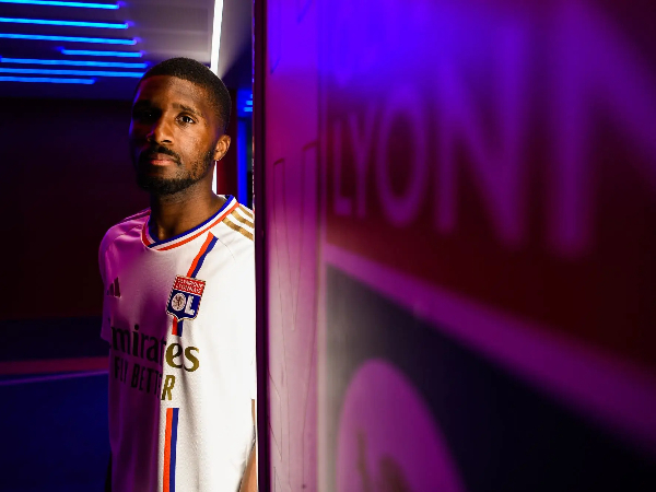 Lyon Resmi Datangkan Clinton Mata dari Club Brugge