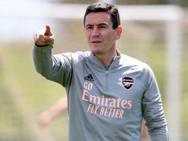 Mantan kepala tim medis Arsenal, Gary O’Driscoll.