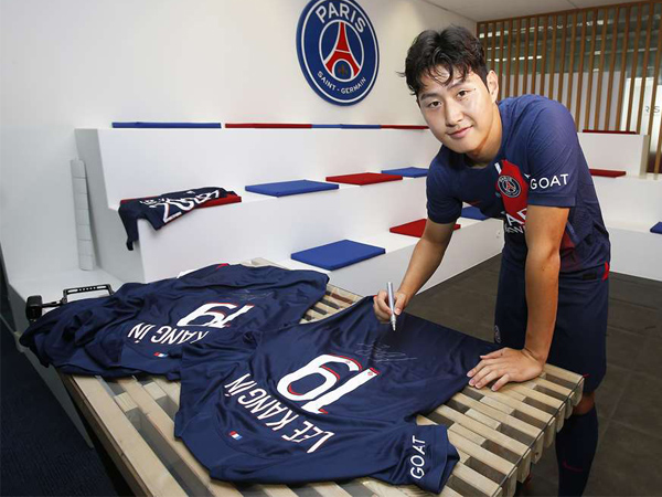 Gelandang PSG, Kang-In Lee.