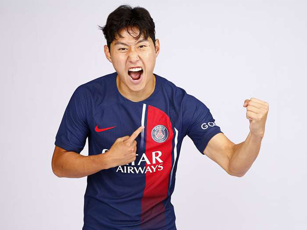 Gelandang PSG, Kang-In Lee.