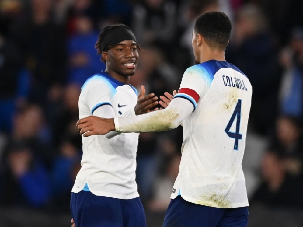 Noni Madueke dan Levi Colwill saat bertugas untuk Inggris U-21