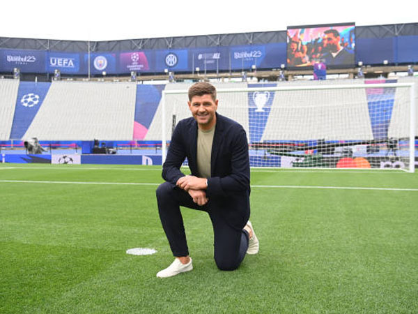 Apa Alasan Steven Gerrard Latih Al-Ettifaq di Liga Pro Saudi?