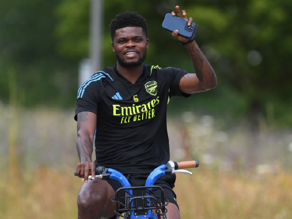 Thomas Partey tampaknya akan berpisah dengan Arsenal