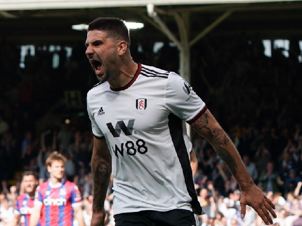 Al-Ahli mengincar striker Fulham, Aleksandar Mitrovic