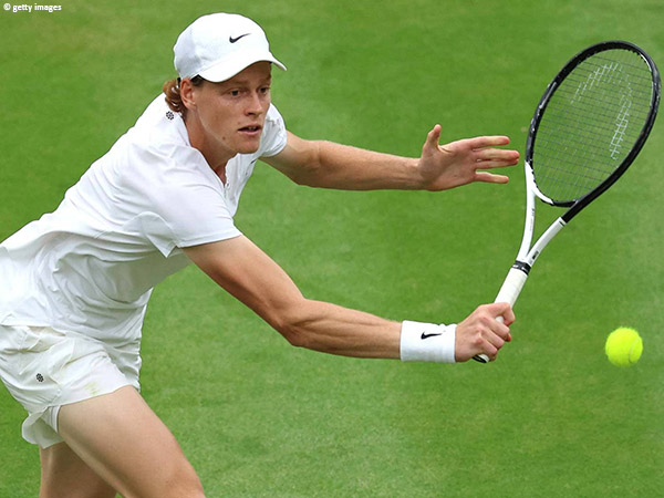 Hasil Wimbledon: Jannik Sinner Jejakkan Kaki Di Semifinal Grand Slam Pertama