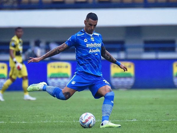 Alberto Rodriguez saat tampil membela Persib