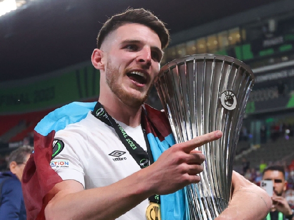 Declan Rice berpisah dengan West Ham United