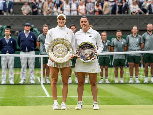 Sejak Chris Evert, Marketa Vondrousova Torehkan Ini Untuk Kali Pertama Di Wimbledon