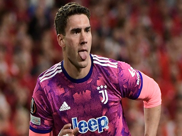 Vlahovic diincar Juventus