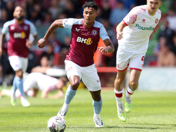 Ollie Watkins Bidik Target Tinggi Jelang Musim Keempatnya di Aston Villa