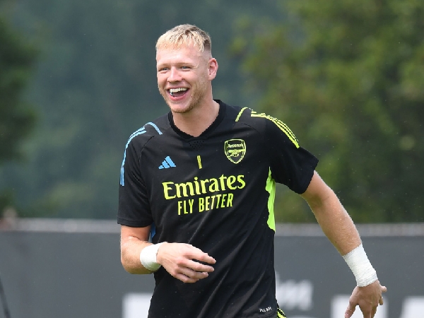 Penjaga gawang Arsenal, Aaron Ramsdale