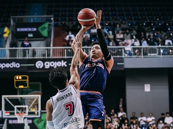 Kapten tim Pelita Jaya Basketball Jakarta Andakara Prastawa Dhyaksa