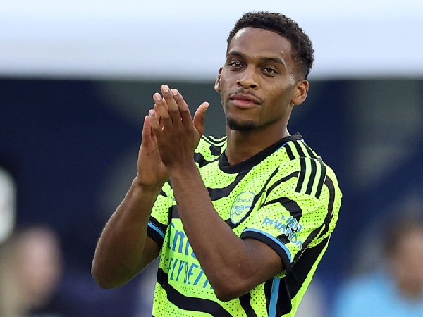Jurrien Timber menjatuhkan pilihannya pada Arsenal