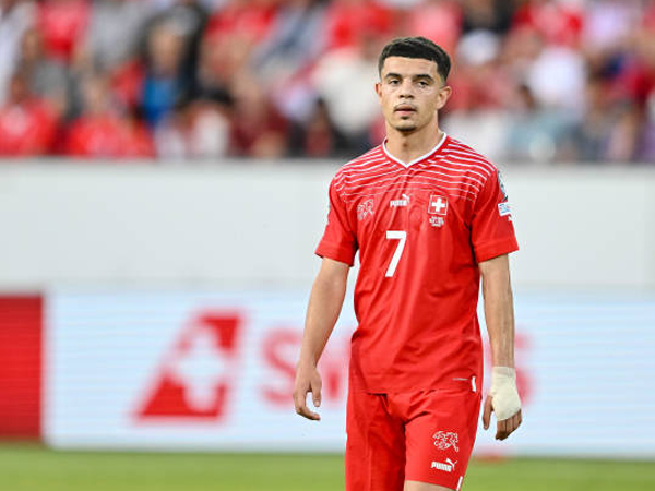 Burnley Resmi Datangkan Striker Swiss, Zeki Amdouni