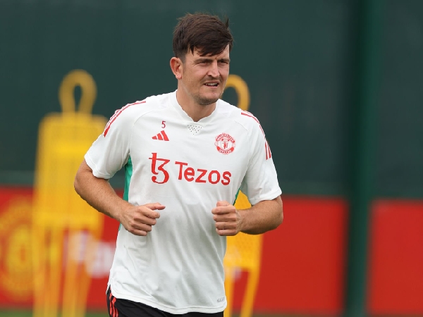 Chelsea dikaitkan dengan Harry Maguire