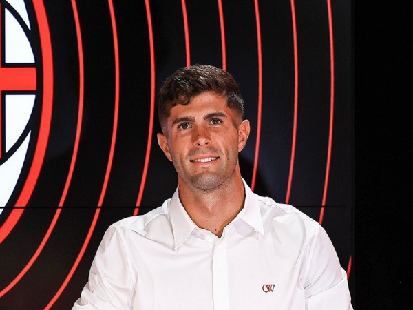 Perekrutan Christian Pulisic telah memberi dampak signifikan untuk AC Milan dari segi komersil / via AC Milan Official