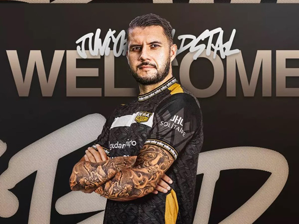 Dewa United FC resmi mendatangkan bek Malaysia, Junior Eldstal