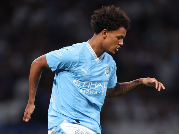 Gelandang Manchester United, Oscar Bobb.