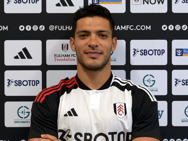 Raul Jimenez pindah ke Fulham