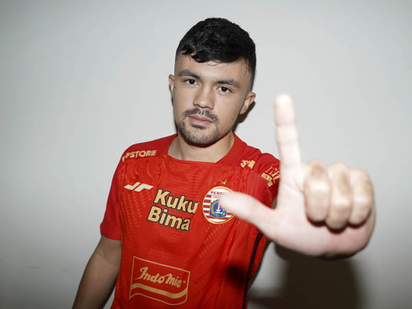 Pemain asing Persija Jakarta, Oliver Bias