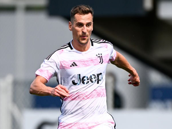Penyerang Juventus, Arkadiusz Milik.