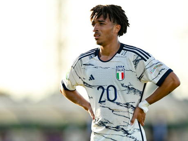 Burnley Umumkan Transfer Luca Koleosho dari Espanyol