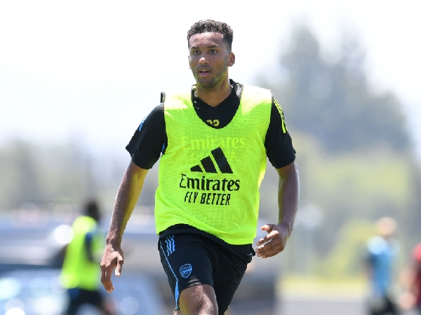 Sheffield United berupaya mendatangkan bek Arsenal, Auston Trusty
