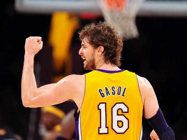 Jeanie Buss puji Pau Gasol sebagai pemain yang spesial.