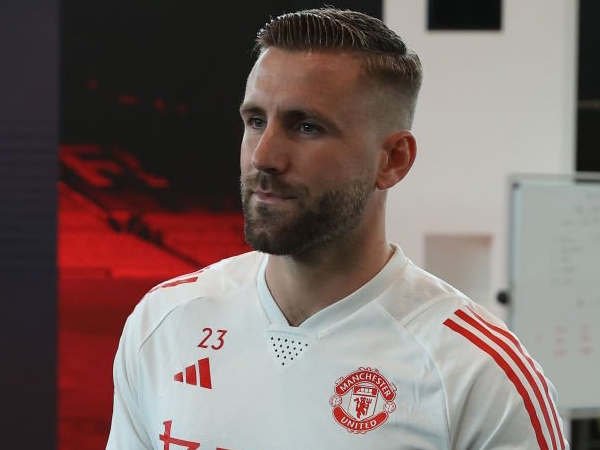 Bek Manchester United, Luke Shaw.