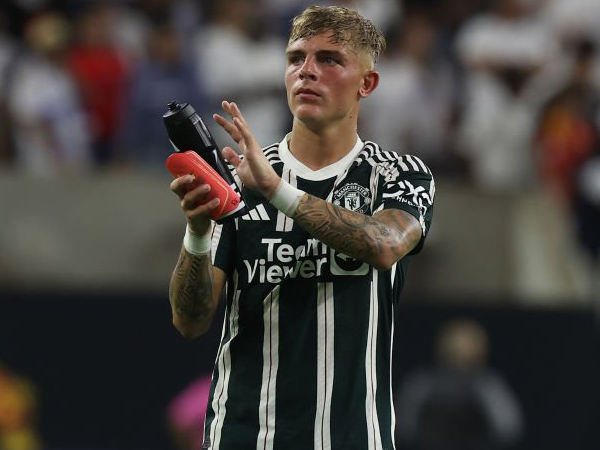 Bek kiri Manchester United, Brandon Williams.