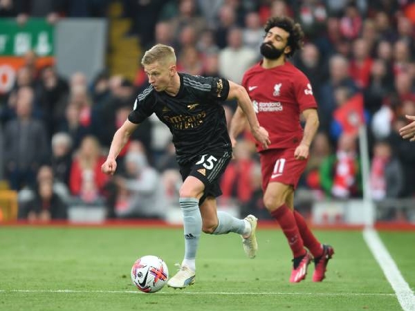 Oleksandr Zinchenko dan Mohamed Salah