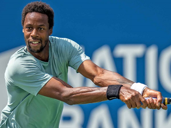 Gael Monfils Tunjukkan Jalan Keluar Bagi Stefanos Tsitsipas Dari Toronto