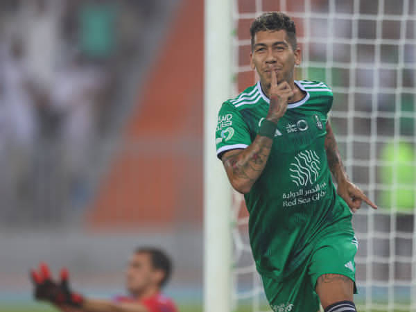 Debut Bersama Al Ahli, Roberto Firmino Langsung Cetak Hattrick