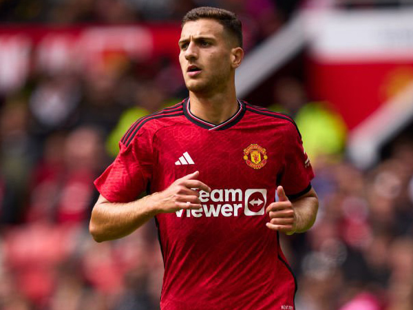 Bek kanan Manchester United, Diogo Dalot.