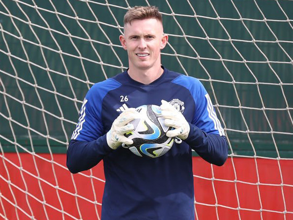Kiper Manchester United, Dean Henderson.