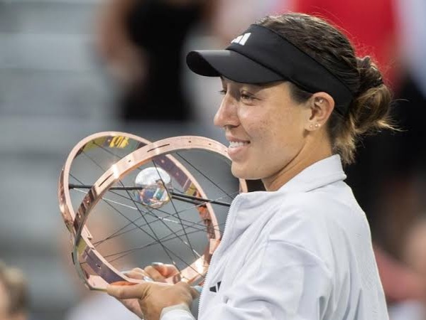 Jessica Pegula Naik Podium Juara Di Montreal