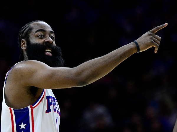 James Harden juluki Daryl Morey sebagai seorang pembohong.