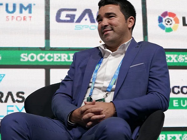 Barcelona Akhirnya Umumkan Deco Sebagai Direktur Olahraga. (lmages: Getty)