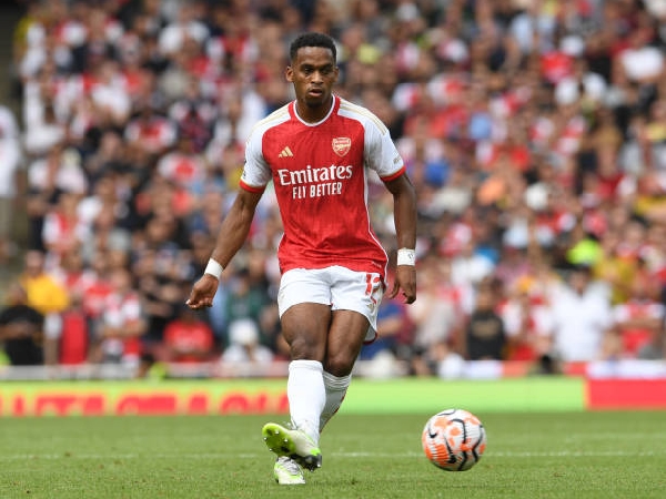 Jurrien Timber mengalami cedera ACL