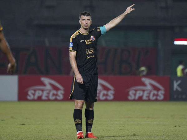 Ondrej Kudela ketika dipercaya sebagai kapten Persija Jakarta di laga kontra Madura United