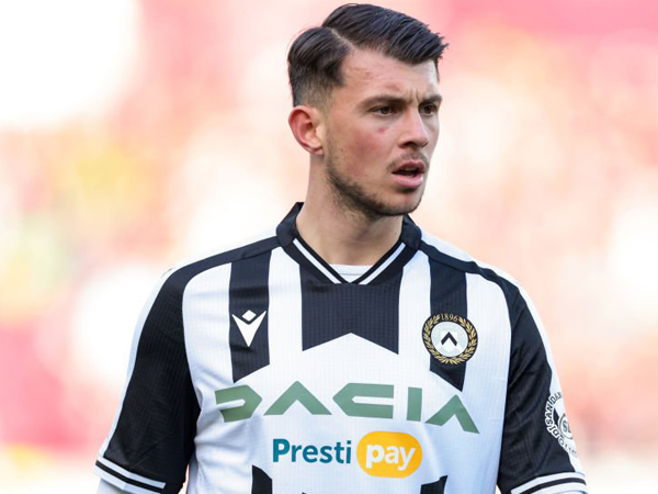 Gelandang Udinese, Lazar Samardzic.